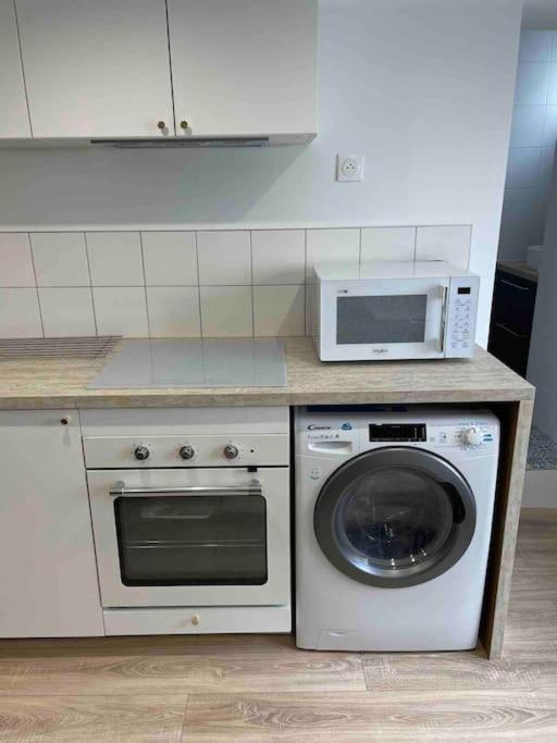 Appartement Neuf Tout Confort A Blaye Proche De La Citadelle Exterior foto